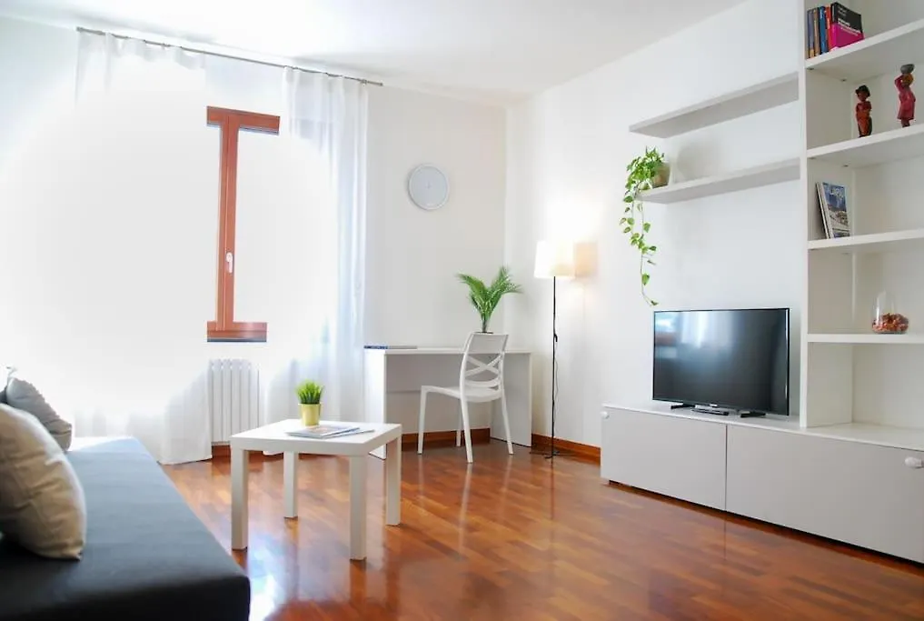 Home & Pet - Milano Trilocale Promenade Santa Giulia 0*, Milan Italy