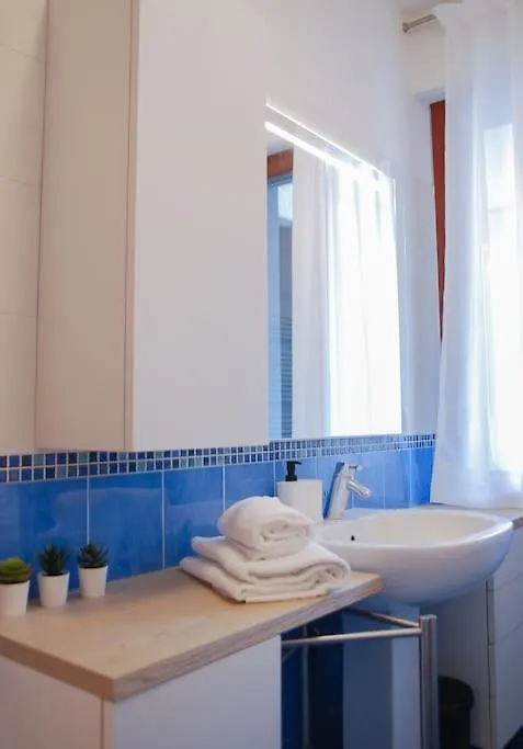 Home & Pet - Milano Trilocale Promenade Santa Giulia Italy